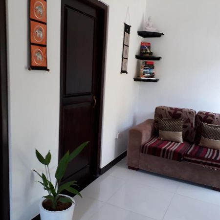 Apna Homestay Apartments Unawatuna Exterior photo