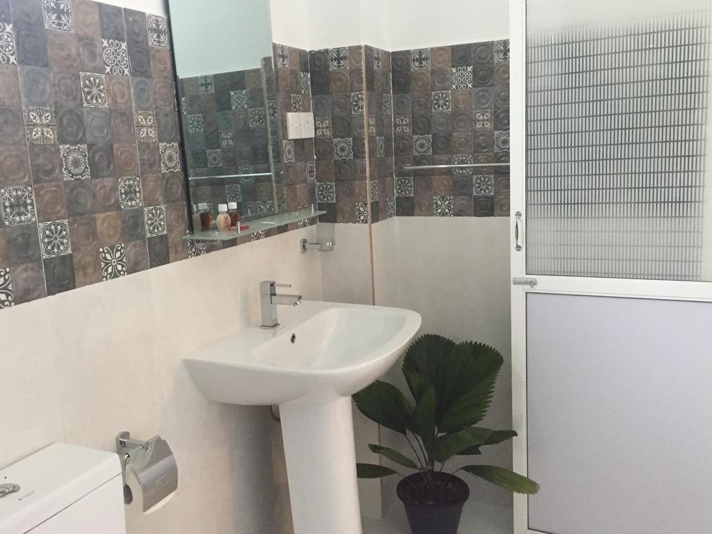 Apna Homestay Apartments Unawatuna Exterior photo