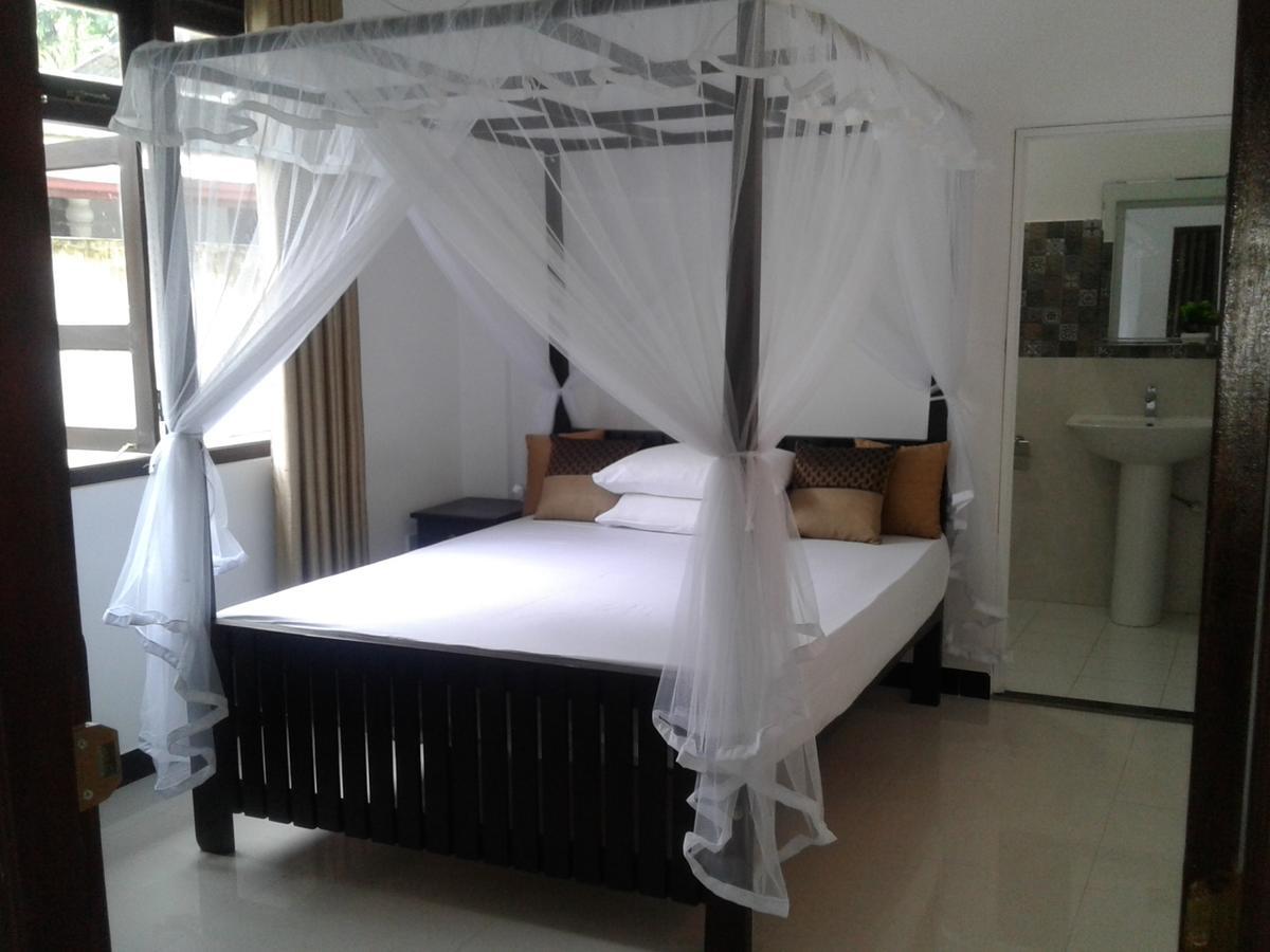 Apna Homestay Apartments Unawatuna Exterior photo